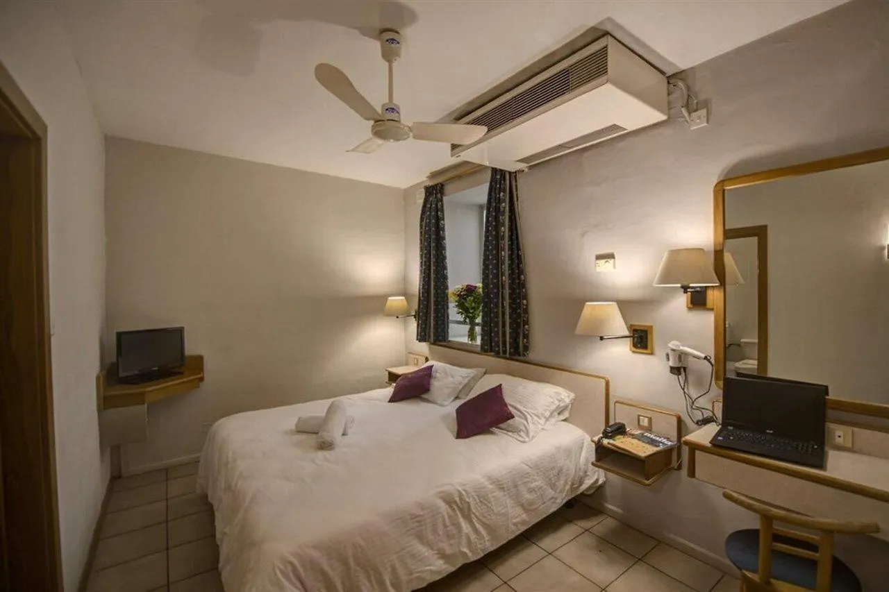 Sliema Chalet Hotel