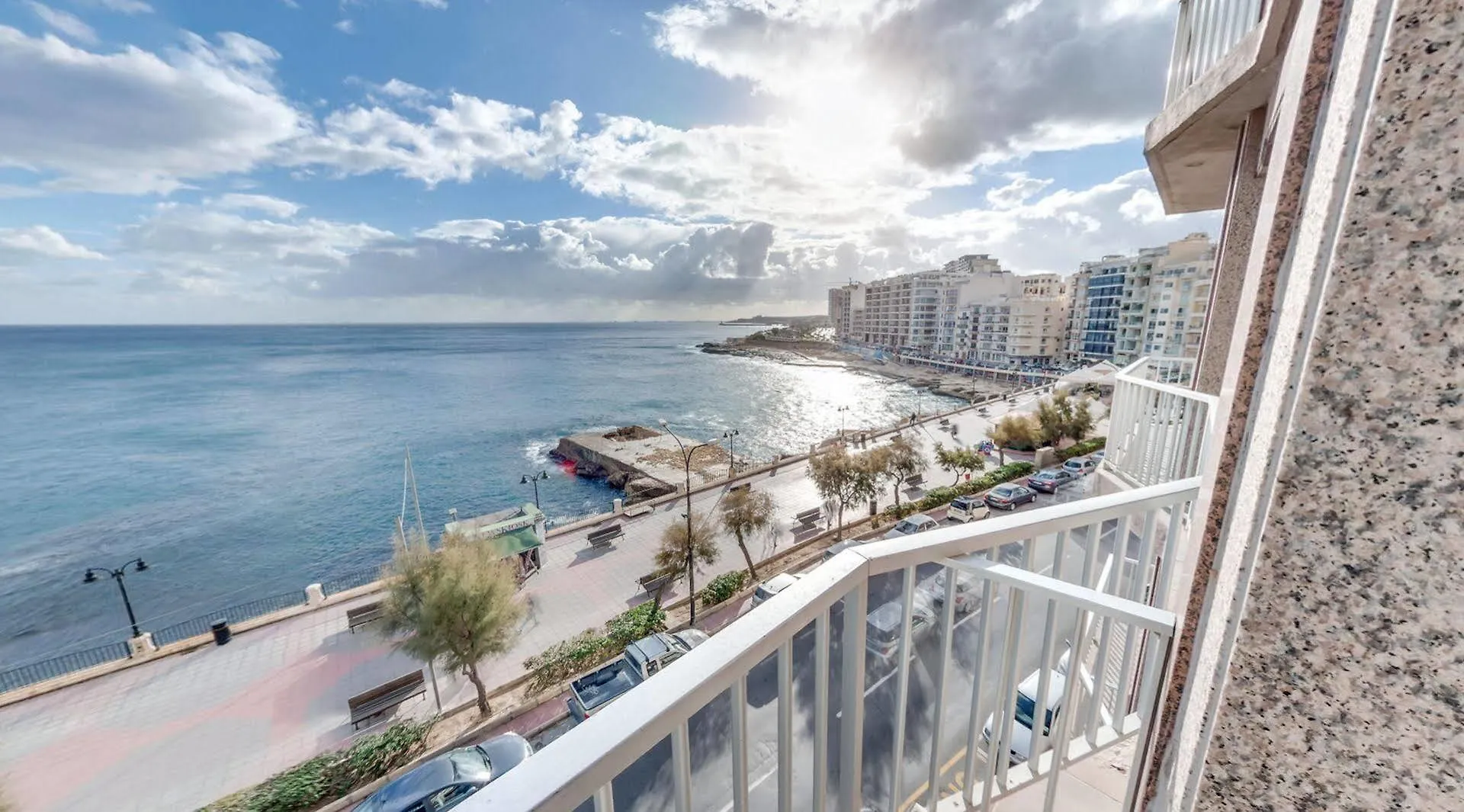 Sliema Chalet Hotel