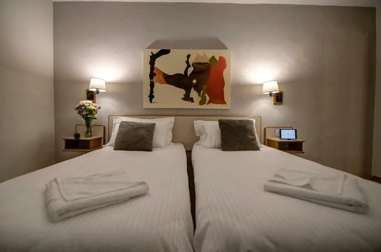 Sliema Chalet Hotel